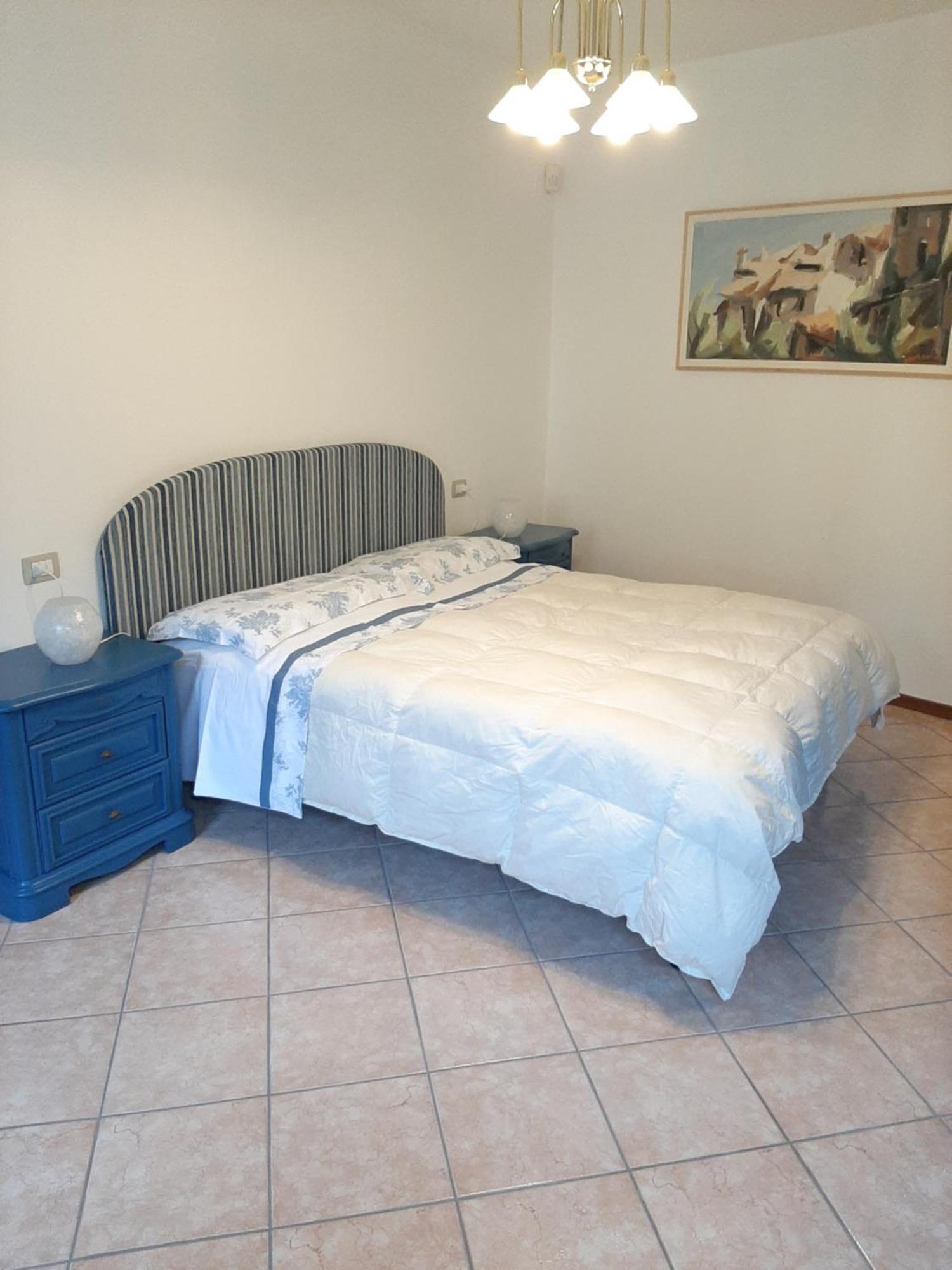 Casa Della Nonna 2 Apartment Гарняно Екстериор снимка